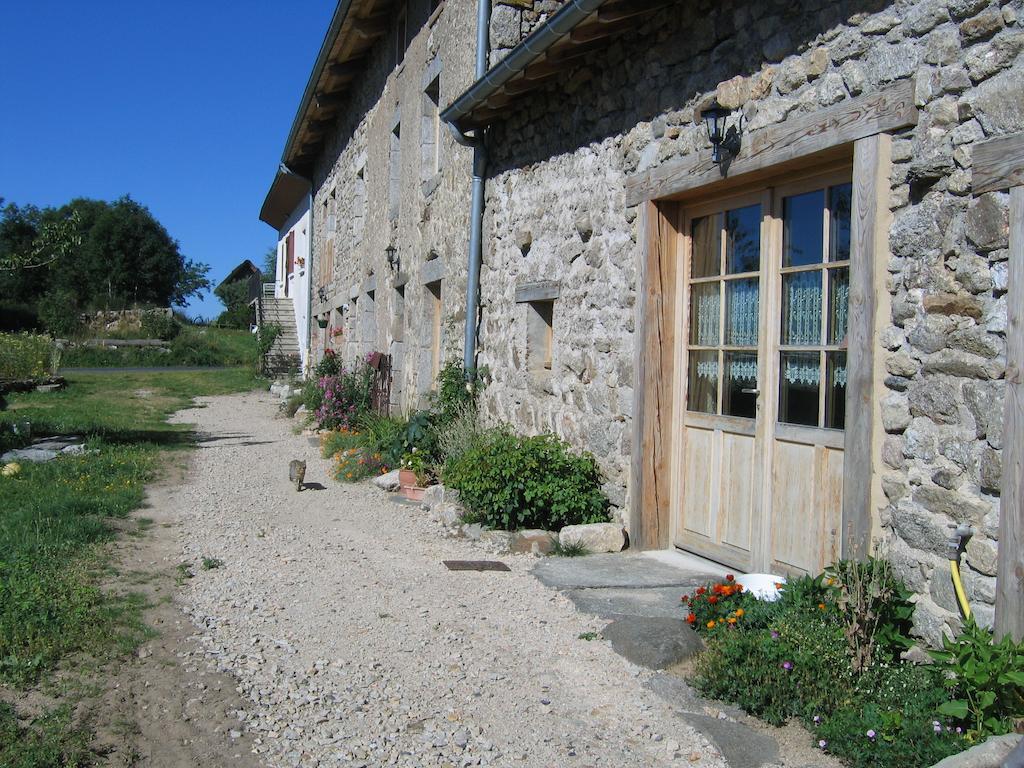 La Ferme Des Genets Bed and Breakfast Medeyrolles Exterior foto